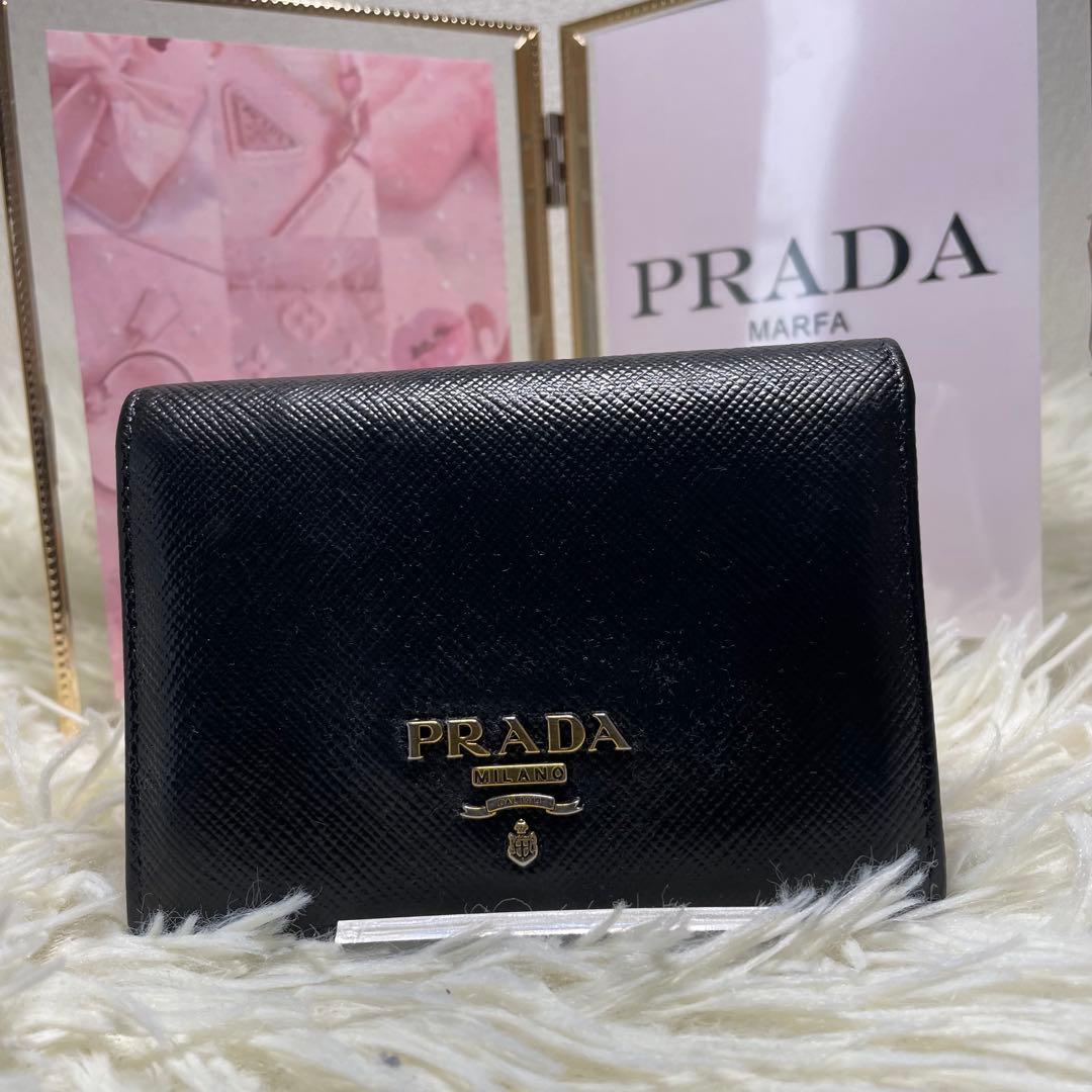 PRADA⭐︎プラダ⭐︎ブラック⭐︎名刺入れ⭐︎サフィアーノレザー⭐︎ホック留め PRADA（プラダ） 中古 名刺入れ レディース ブランド サフィアーノ