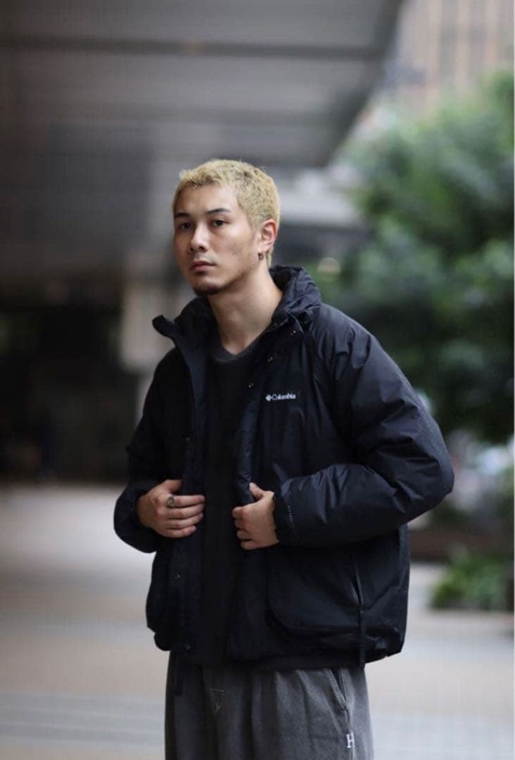 ぴ*の様 Columbia コーブトゥーストリームダウンジャケット - メルカリ