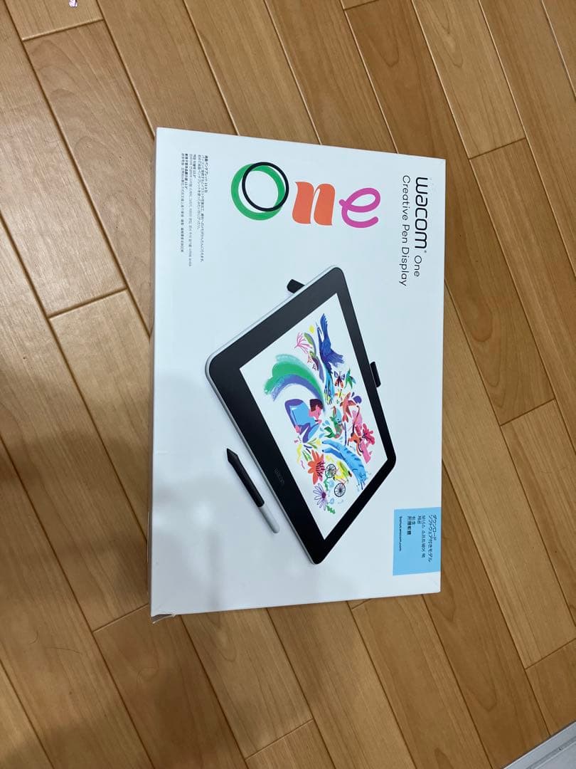 Wacom One 本体　DTC133W1D Hothotレビュー】ワコムから4万円の液タブ「Wacom One」登場。早速を