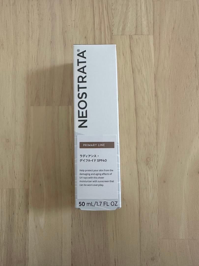 ネオストラータ　エクスビアンス ラディアンス・デイフルイドSPF40 NEOSTRATA Defend Sheer Hydration Sunscreen SPF 40 | LovelySkin