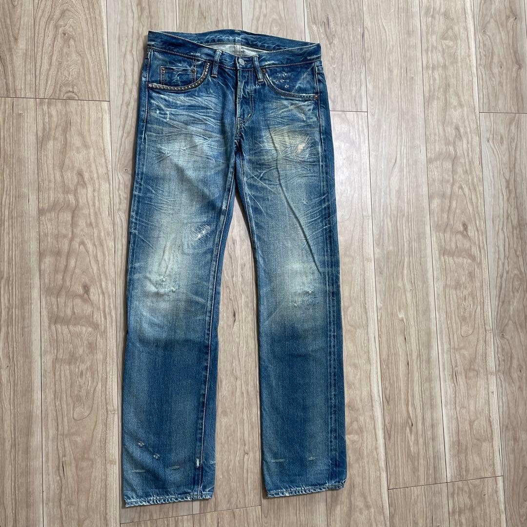 ヒステリックグラマー　ブルーストレートデニム ダメージ加工 スタッズ付き STYLING | HYSTERIC GLAMOUR ONLINE STORE ヒステリックグラマー