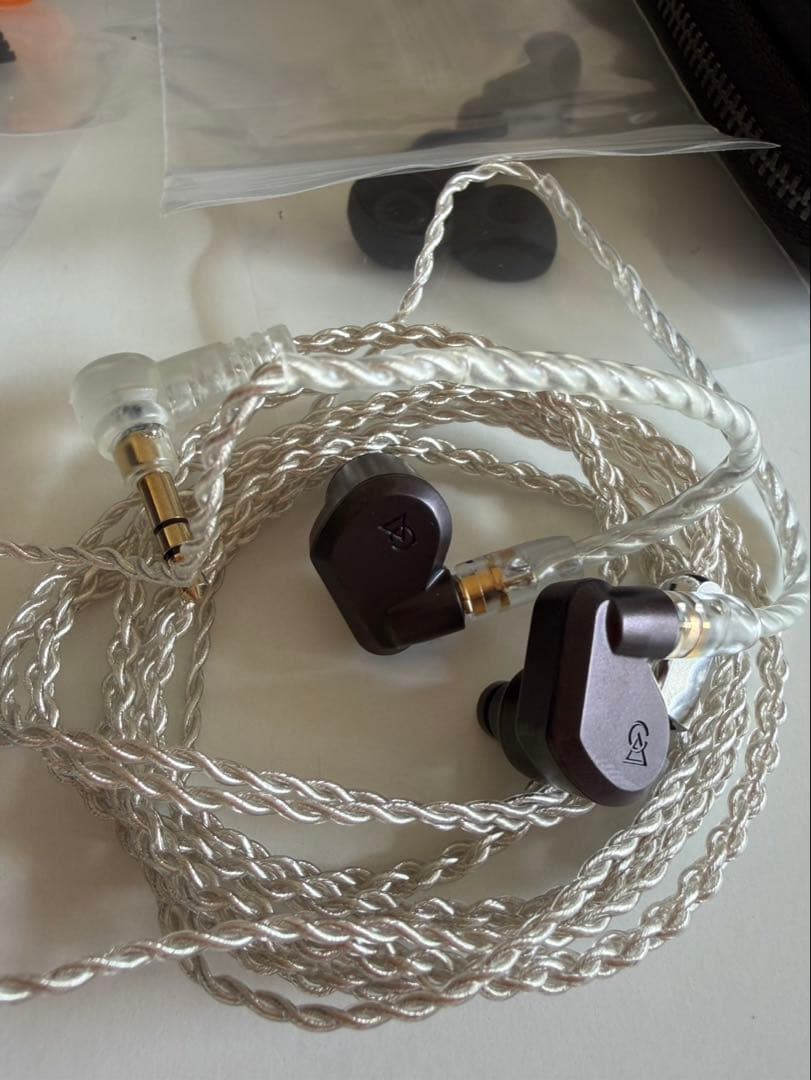 Campfire Audio Lyra II 有線イヤホン 本体＋付属品一式 - イヤホン新