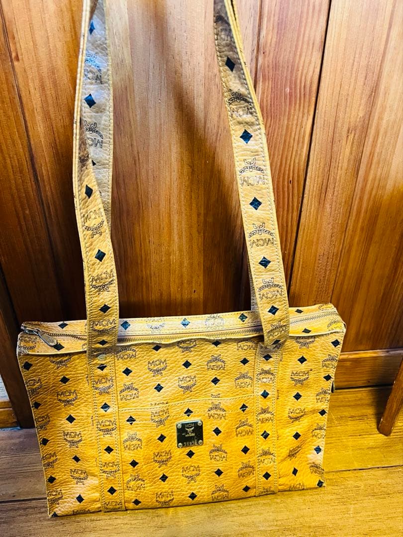 MCM トートバッグ ヴィセトス柄 ヴィンテージ 正規品 使用感あり MCM エムシーエム ヴィセトス柄 トートバッグお買取金額のご紹介