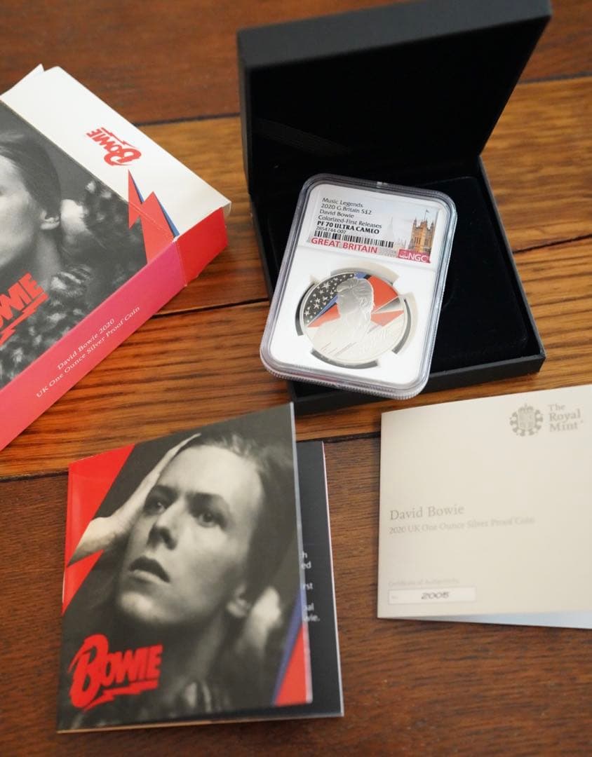 2020デビッド・ボウイ 1oz シルバープルーフ NGC PF70 2020年 英国 デビッド・ボウイ 1oz シルバープルーフNGC PF70 - メルカリ
