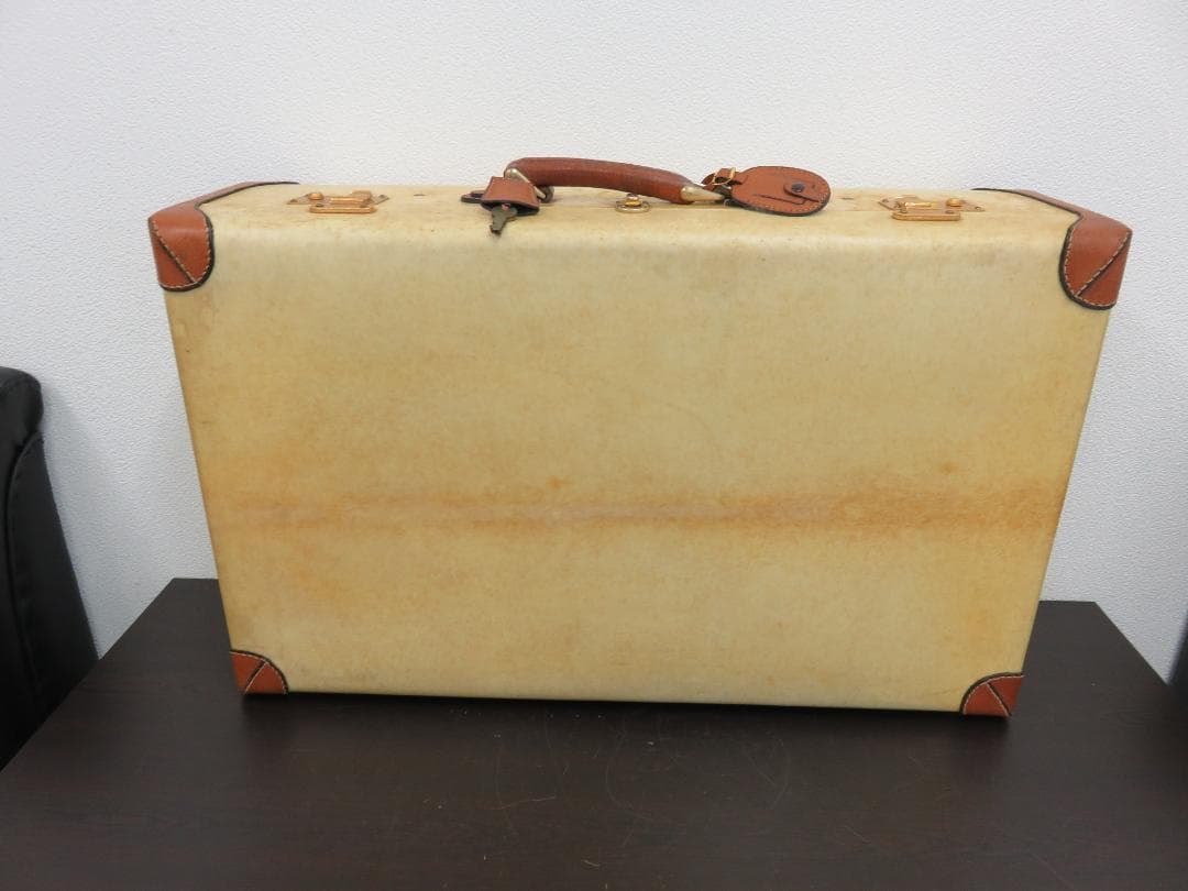 ヴィンテージ 本革トランク アンティーク 鍵付き イタリア製 トランクケース ヴィンテージ 本革トランク アンティーク 鍵付き イタリア製 トランク
