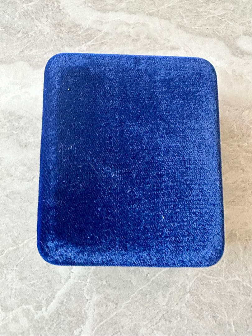 田中貴金属製】輝け！ U.T. 宇宙人 ペンダントトップダイヤモンド0.1ct