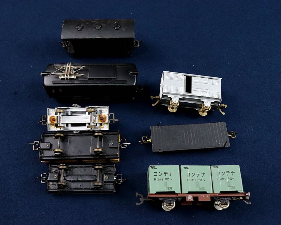 5070□KTM HO(16番) 貨物列車8両＋レール27本 セット