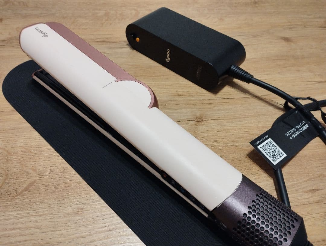 Dyson HT01 へアストレイトナー　さくらチェリー Dyson Airstrait™ストレイトナー さくらチェリー (HT01 KP) | ヘアケア