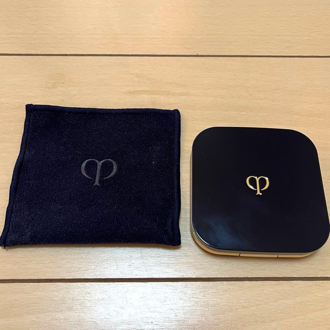 クレ・ド・ポーボーテ プードルコンパクトエサンシエルn プードルコンパクトエサンシエルn（エレガントスリム） - フェイス