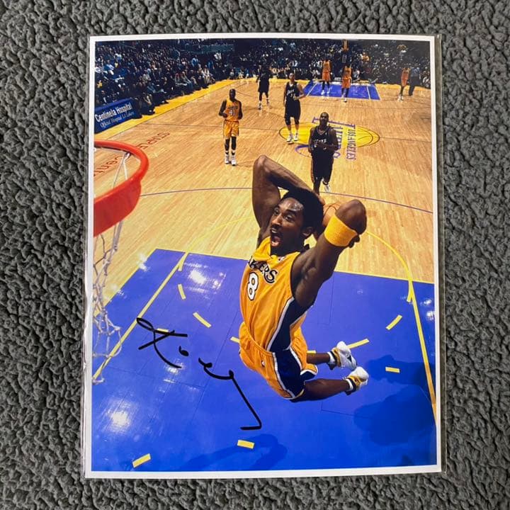 kobe bryant コービー ブライアント サイン レイカーズ NBA kobe コービー ブライアント 直筆サインカード 世界99枚限定