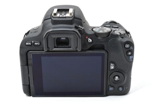 【美品】 Canon EOS Kiss X9 レンズキット 《S数1664回》