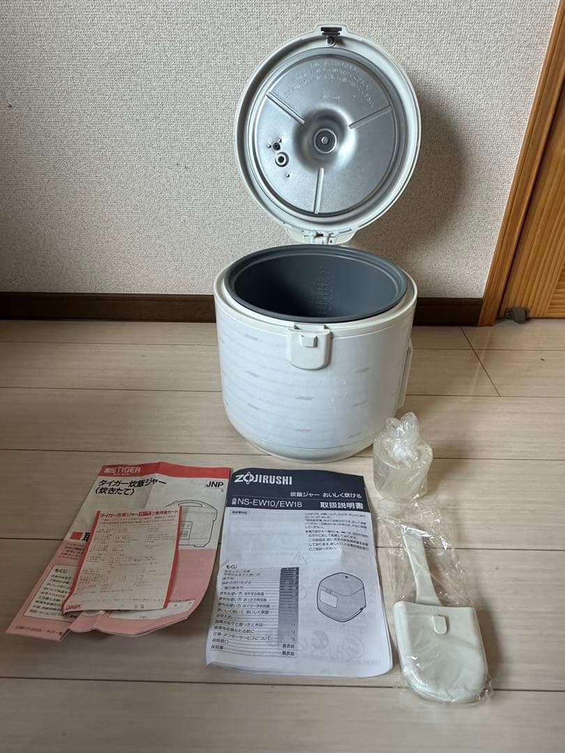 【未使用品】タイガー電子ジャー　JNP-1807 1.8L