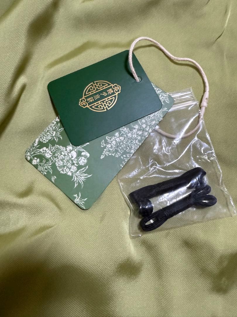 中華風 清時代刺繍短めチャイナジャケット上着トップス改良型漢服風短