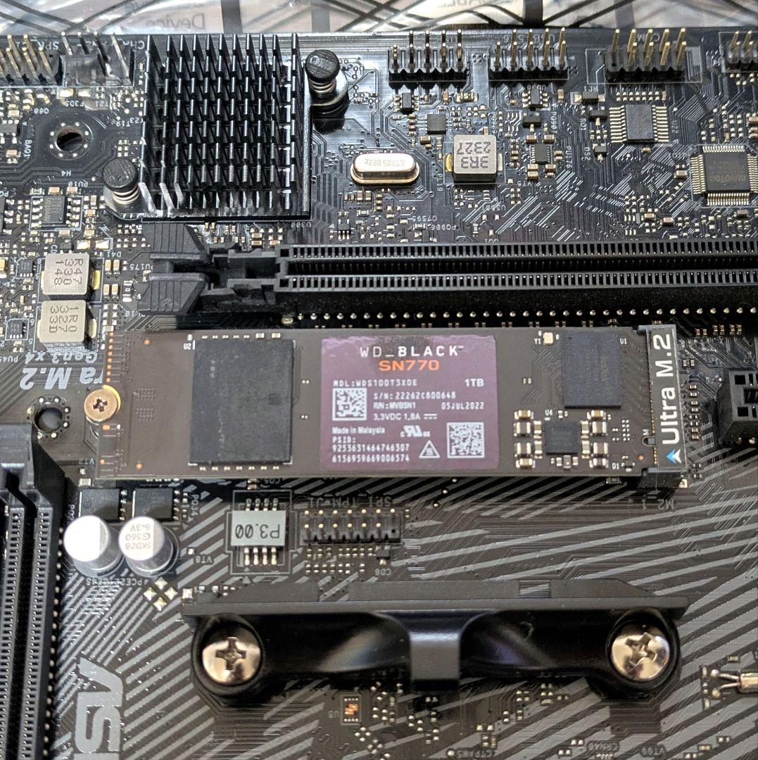 Radeon RX7600 & A-520M-HDV & SSD 1TB - メルカリ