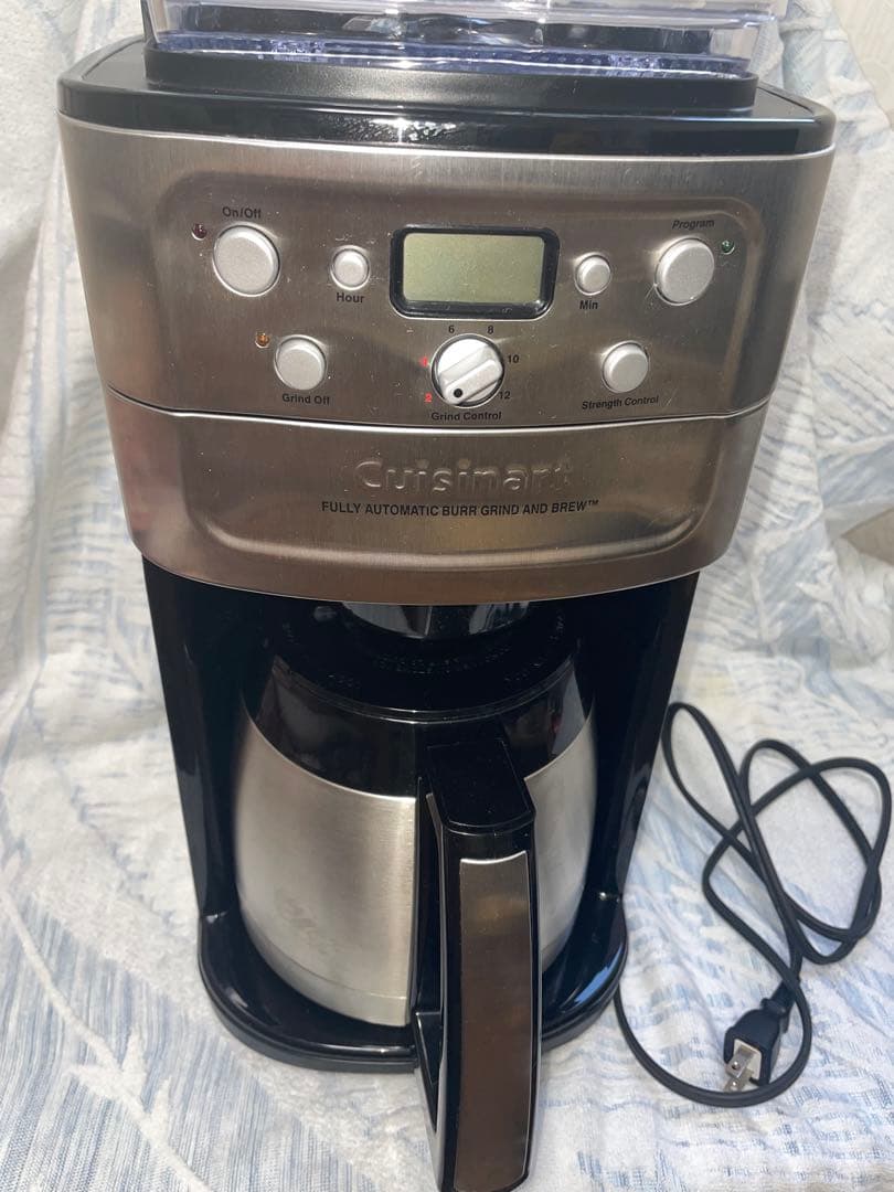 Cuisinart -クイジナート-ミル付きコーヒーメーカーDGB-900BC