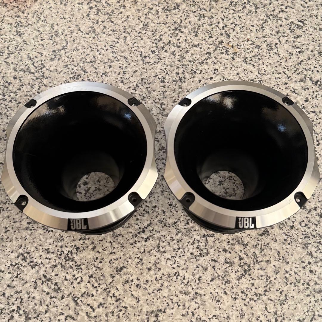 JBL アルミホーン 2インチ 黒 HL14-50 TRIO Amazon | 2個セット JBL アルミホーン 2インチ 黒 HL14-50 TRIO カー