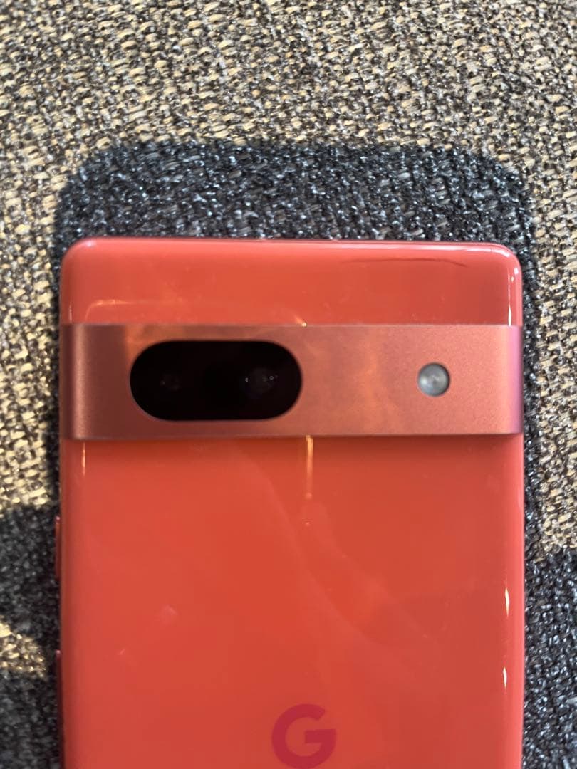 Google Pixel 7a オレンジ 画面割れ 背面浮きあり SIMフリー - メルカリ