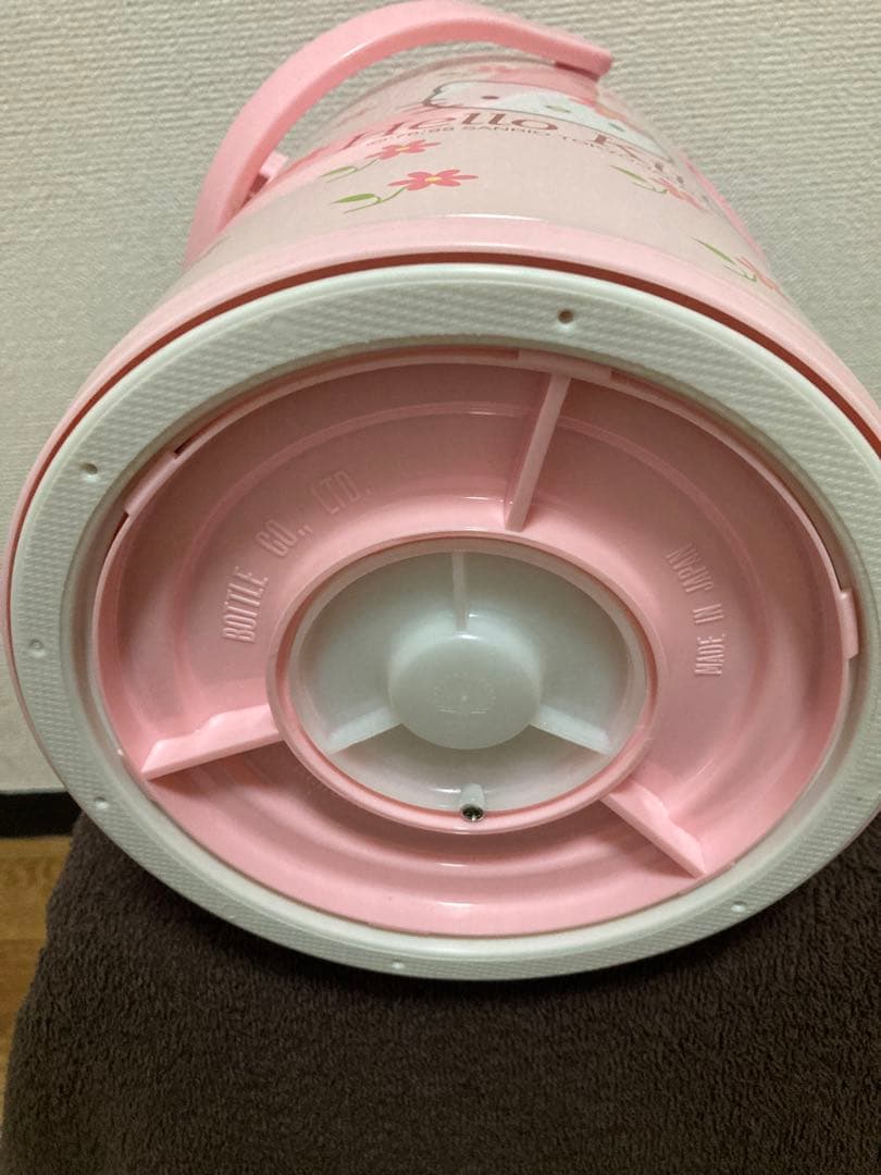 ハローキティ⭐️ ウォータージャグサーバー&エアーポット 保温ポット 2.2L