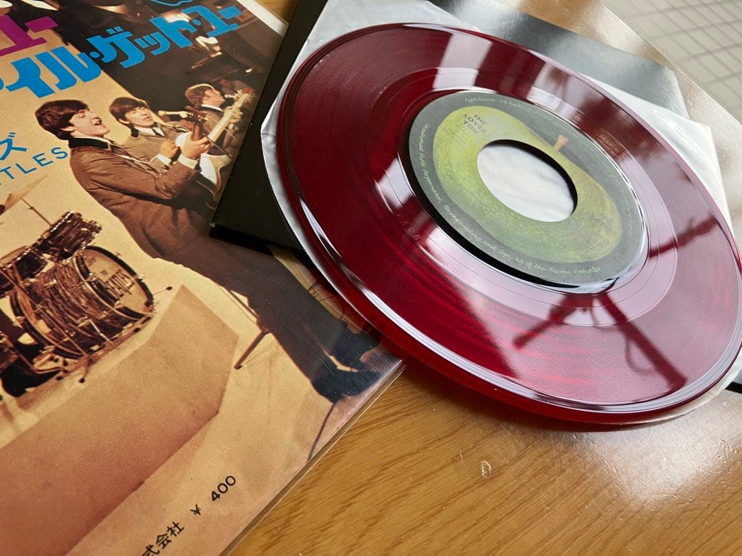 アップル　赤盤は難関 シーラブズユー　ニアミント 綺麗な赤盤 アップル 赤盤は難関 シーラブズユー ニアミント 綺麗な赤盤 - メルカリ