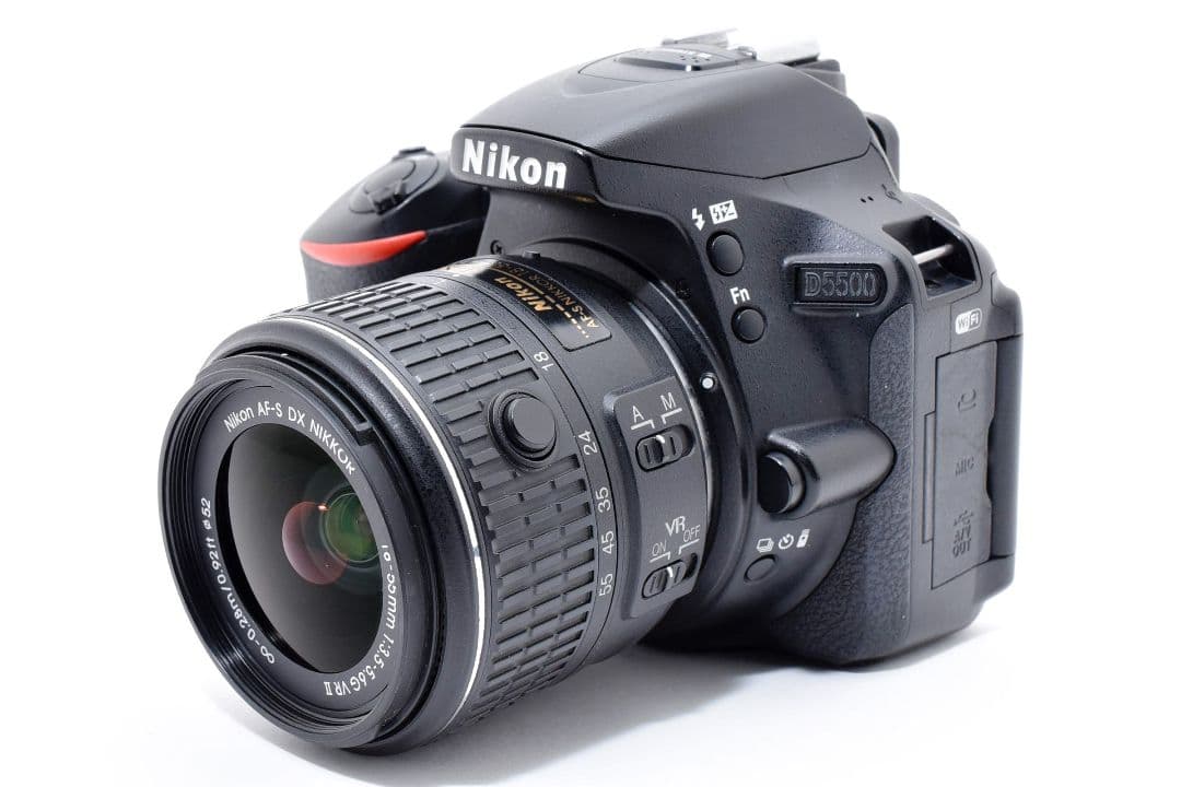 美品 元箱つき✨Nikon D5500✨手ブレ補正 標準ズームレンズ Wi-
