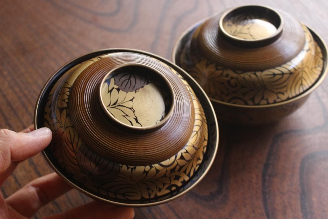 小傷あり！風情ある千筋糸目に極上桐花蒔絵の映えるお椀