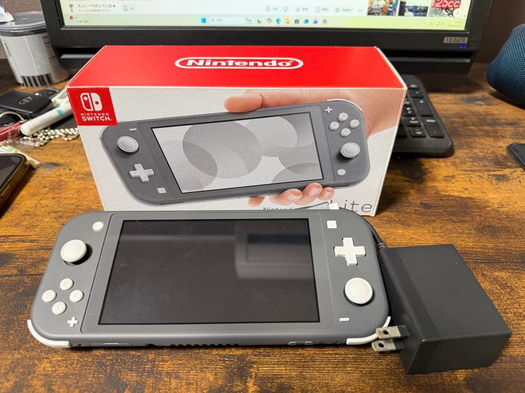 Nintendo Switch light グレー　箱　充電アダプタ付き Nintendo Switch Lite グレー 本体 ACアダプター付き｜Yahoo!フリマ