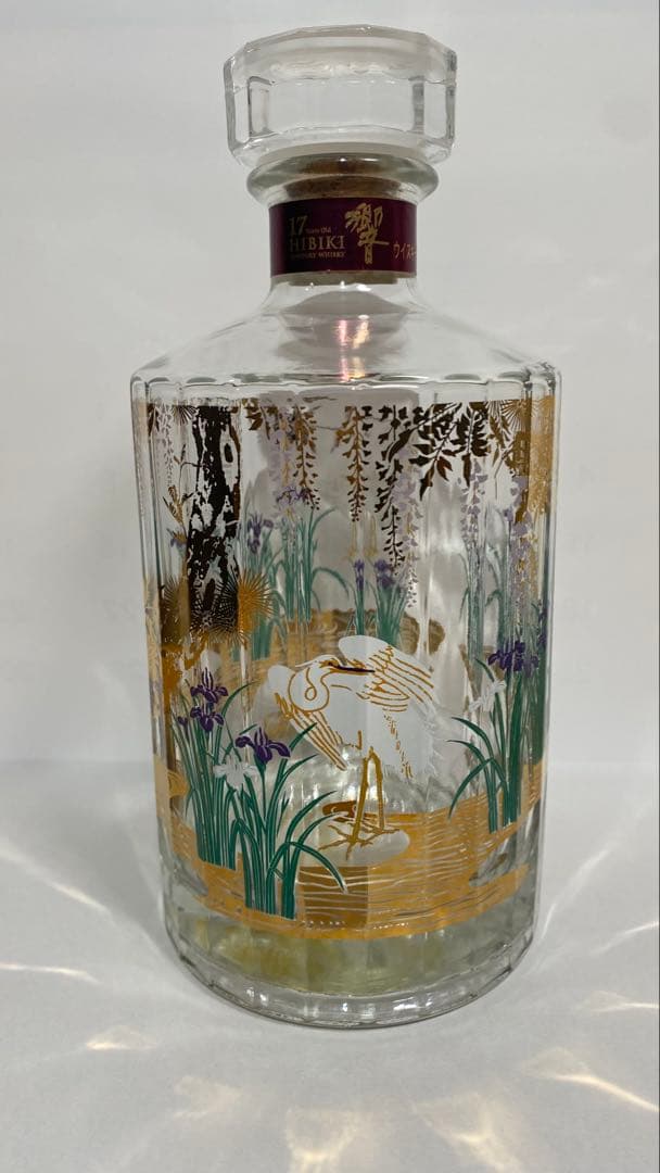 サントリーウイスキー 響17年 意匠ボトル 白鷺　空瓶 2026年最新】響 17年 意匠の人気アイテム - メルカリ