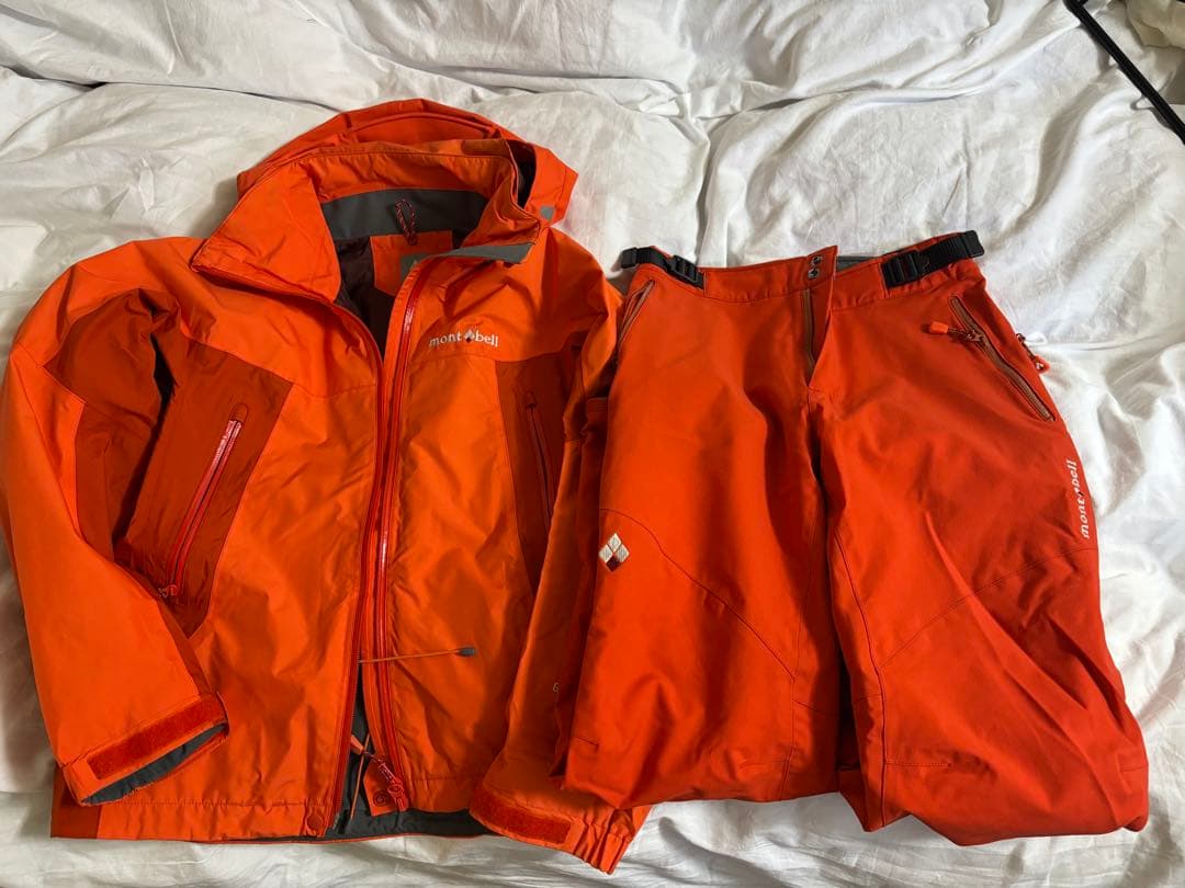 mont-bell GORE-TEX スキーウェアセット美品 mont-bell スキーウェア 120 mont-bell モンベル 子ども用スキーウェア