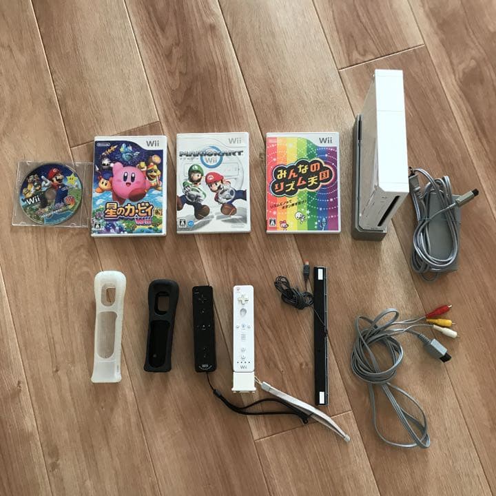 値下げしました！！Wii本体、コントローラー2個、人気ソフト4本セット 任天堂（Nintendo） Wii 本体 すぐに遊べるセット 2人で遊べる
