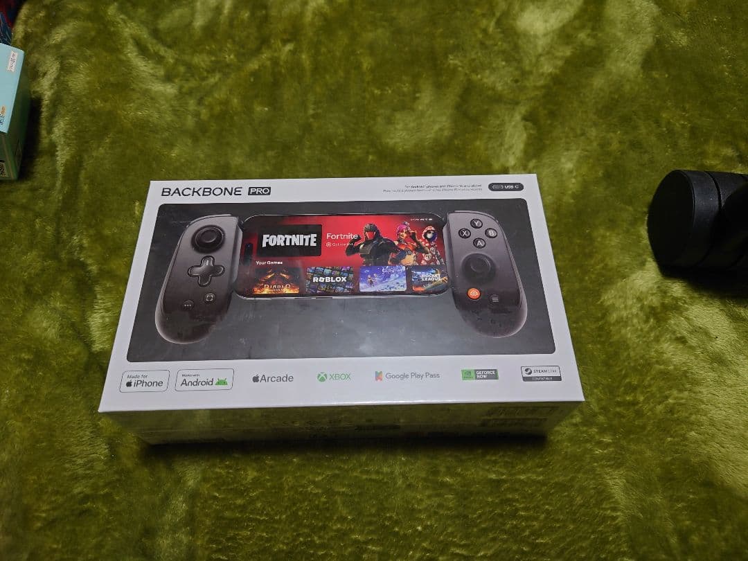 ［新品未使用］BACKBONE PRO ゲームコントローラー スマホ、PC、TV、VRで使える次世代ゲームコントローラー「Backbone Pro