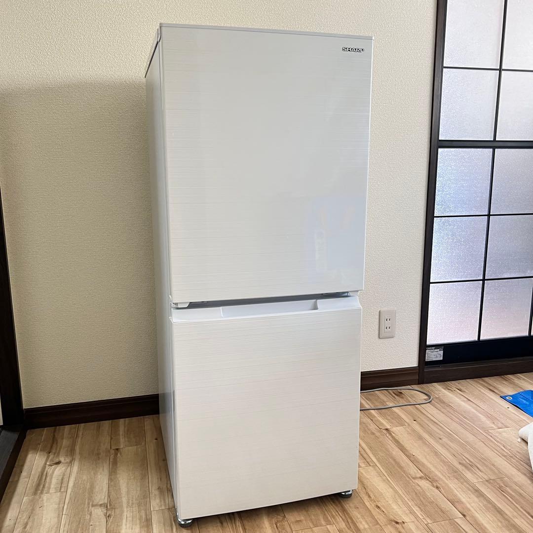 2022年製SHARP両ドア冷蔵庫 SJ-D15H-W 152L 取扱説明書付き 冷蔵庫 ホワイト系 SJ-D15H-W [152L /2ドア /右開き/左開き付け替え