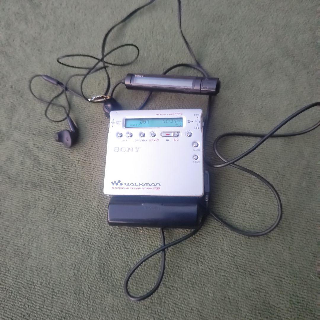 ソニー SONY MDウォークマン MZ-R900 動作品 Amazon | SONY ソニー MZ-R900（S） シルバー ポータブルMDレコーダー