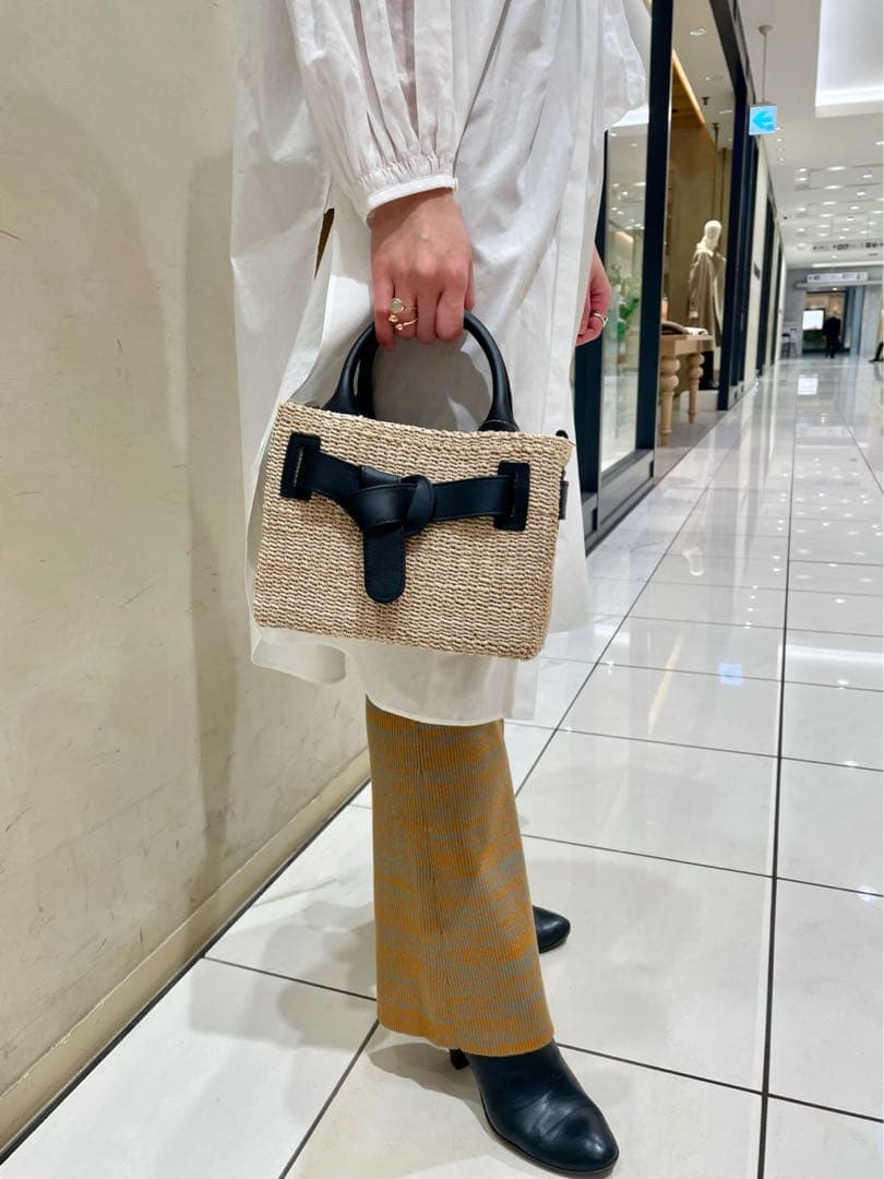 トゥモローランド　VIOLAd’ORO アバカレザーベルトショルダーバッグ VIOLAd'ORO アバカレザーベルトショルダーバッグ | maison