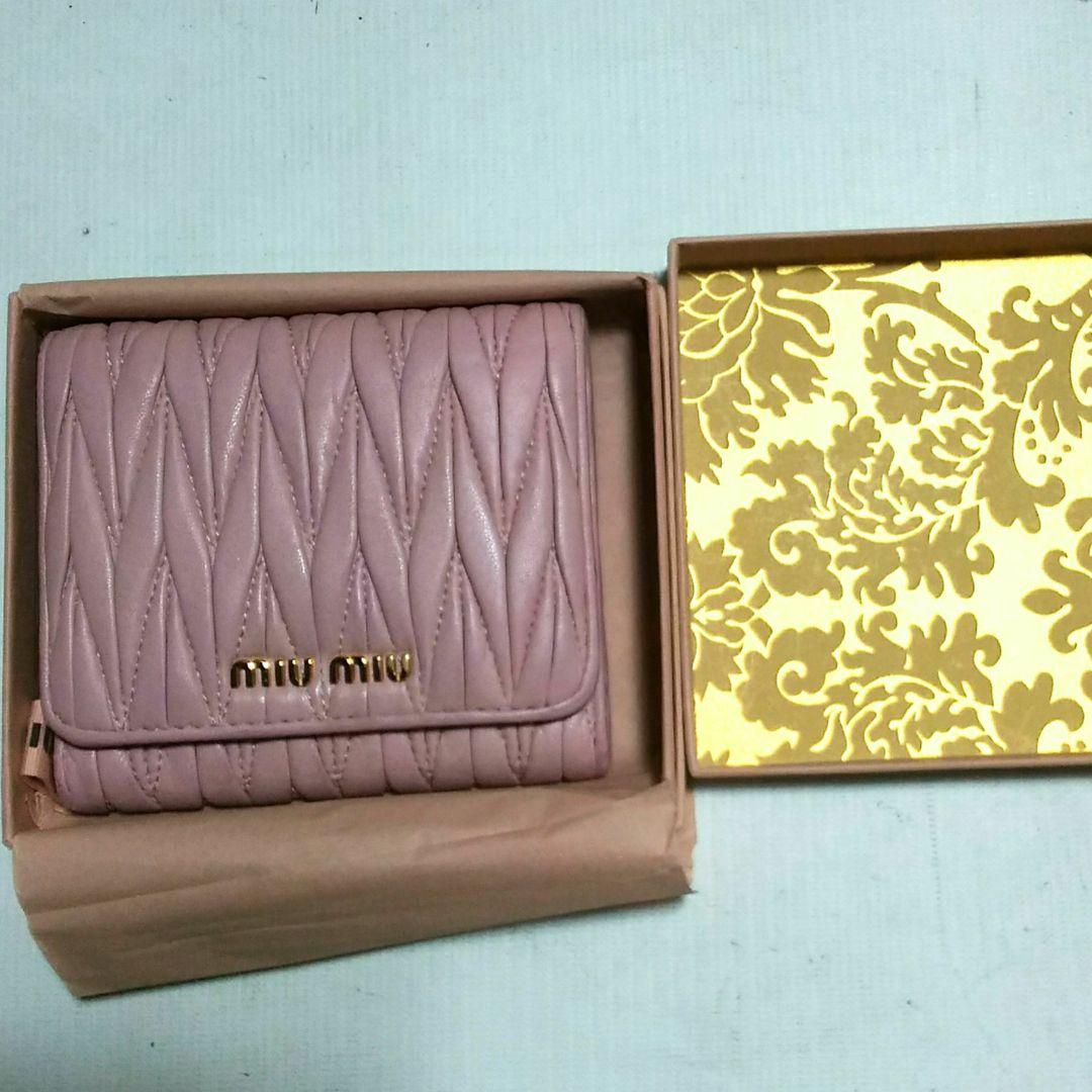 MIUMIU 二つ折り財布 ピンク 楽天市場】MIU MIU ミュウミュウ 三つ折り財布 レディース ピンク