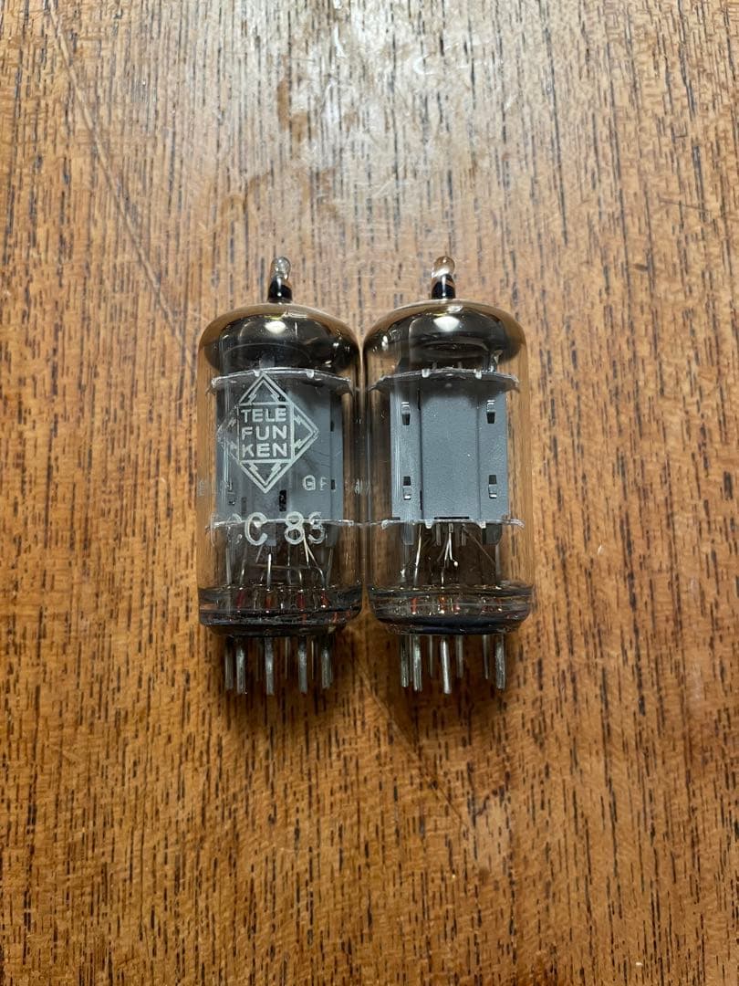 TELEFUNKEN（テレフンケン） 12AX7 / ECC83 2本ダイヤ有 Telefunken ECC83 12AX7 Tube Smooth Plate Diamond Bottom Vintage