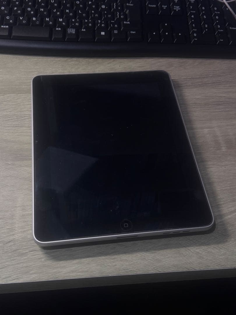 ジャンク】Apple 初代iPad 16GB 本体 - メルカリ