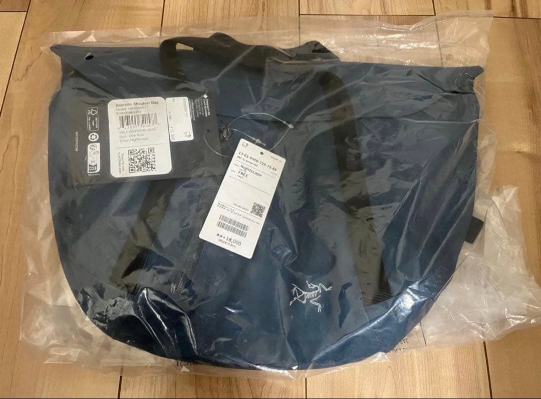 アークテリクス グランヴィル ショルダーバック nightscape