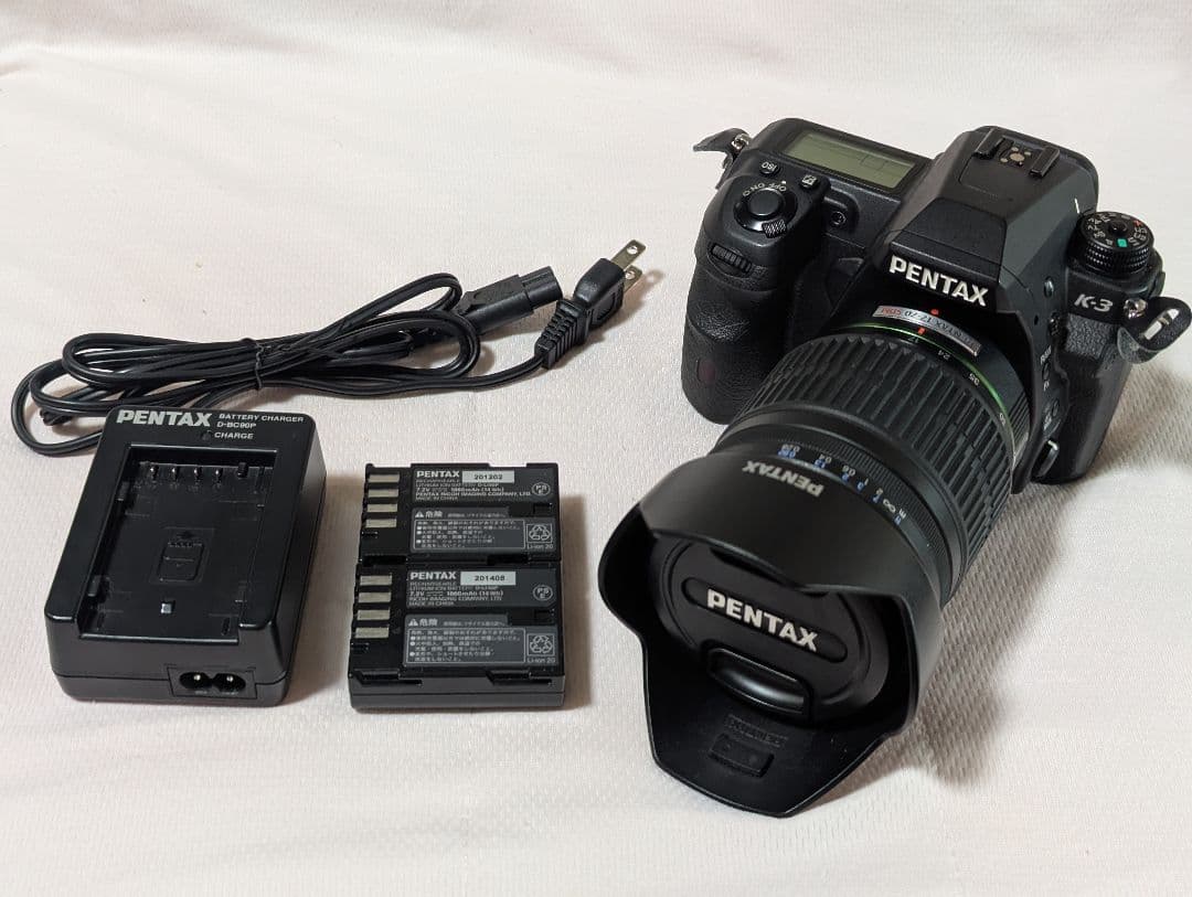 【更に値下げ】PENTAX K-3レンズ(DA17-70mm F4)・バッテリー 更に値下げ】PENTAX K-3レンズ(DA17-70mm F4)・バッテリー