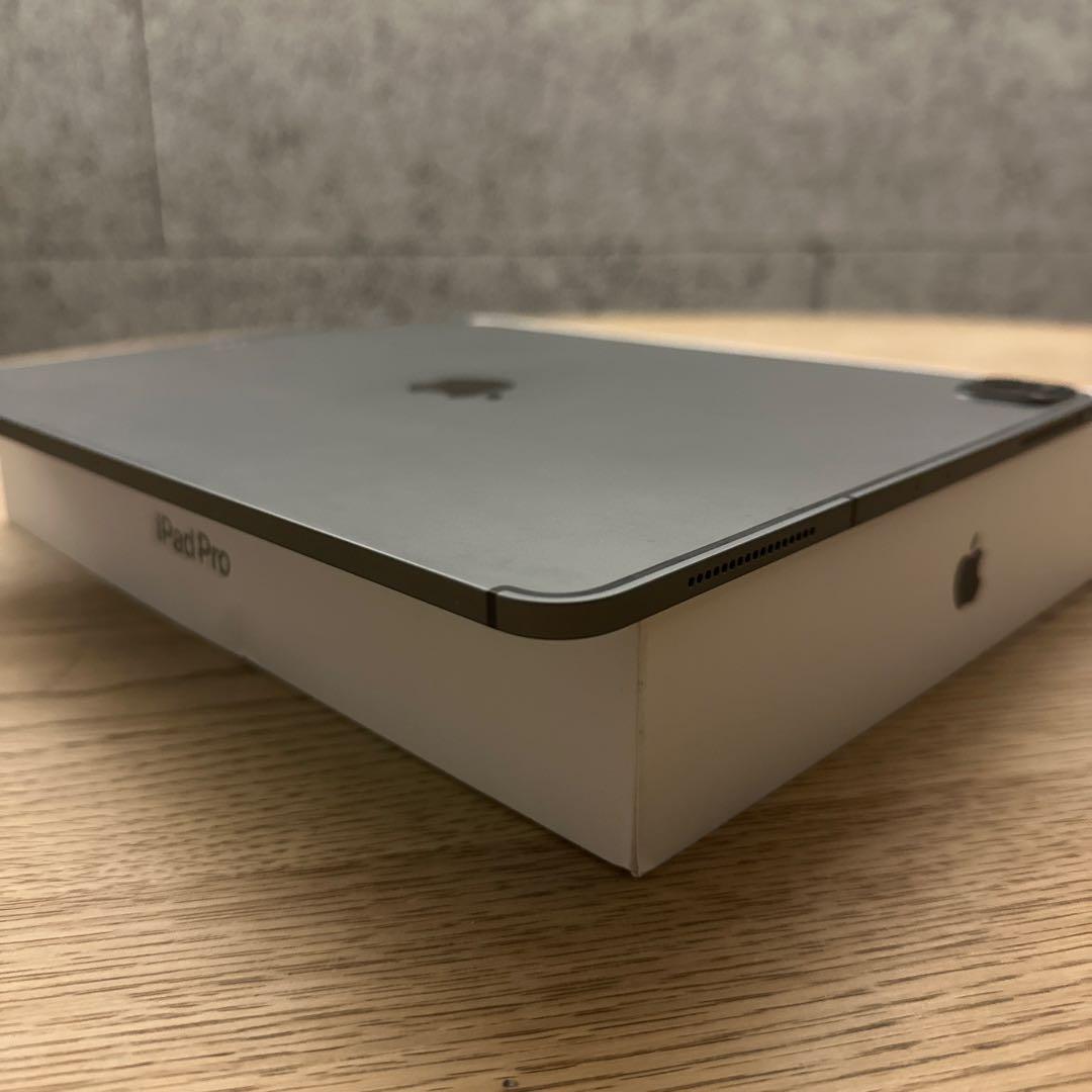 I*n様 iPad Pro 第4世代 12.9inch Wi-Fi + Cell