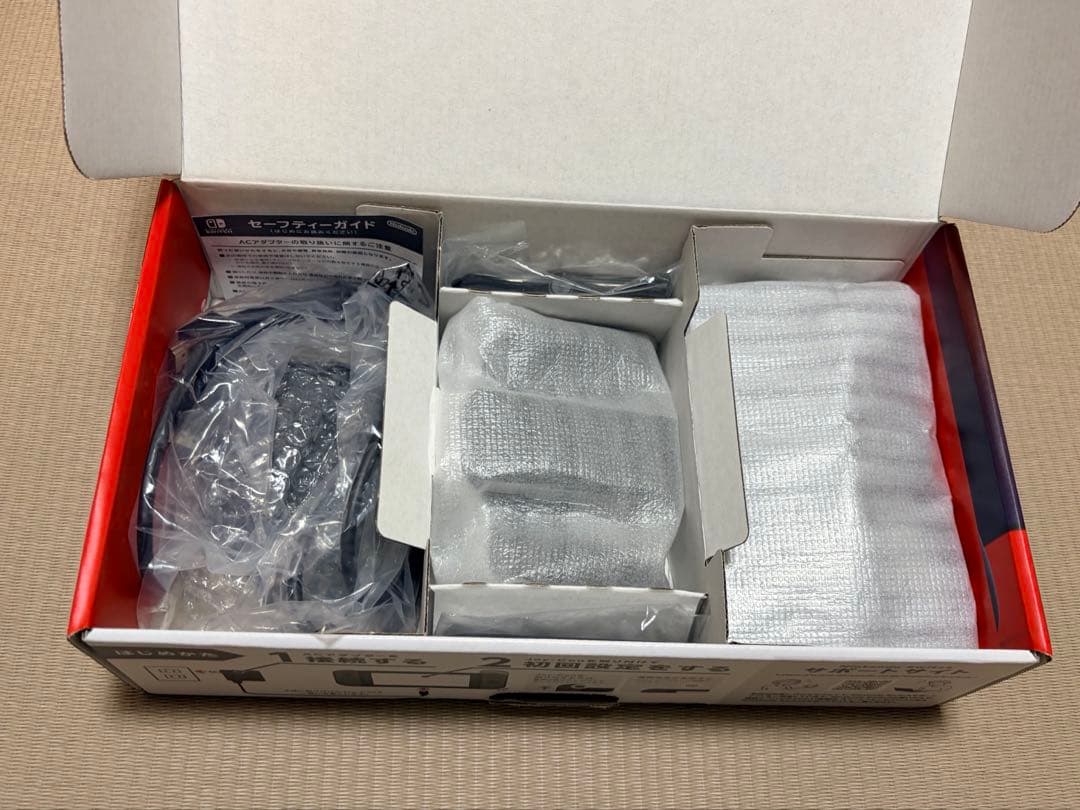 Nintendo Switch 本体《付属品完備》