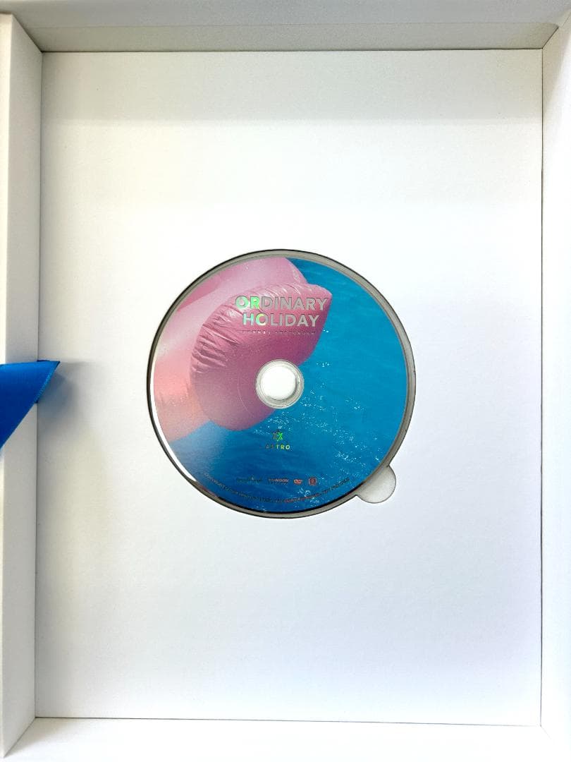 ASTRO ORDINARY HOLIDAY 写真集 日本版（G437） - メルカリ