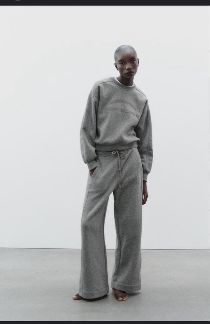 zara グリッターテキストスウェット セットアップ ZARA シャイニーテキストスウェットシャツ ラメジョガーパンツ