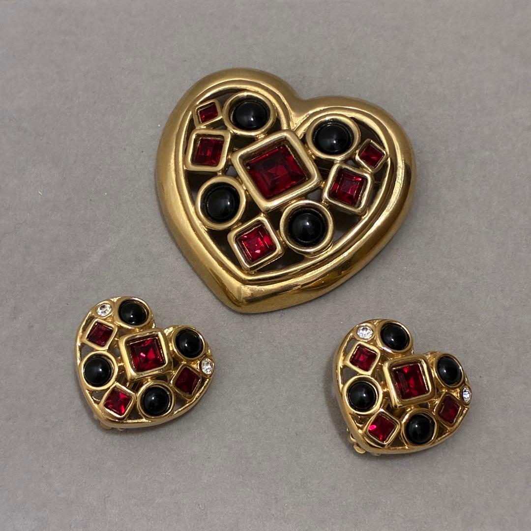 GIVENCHYジバンシー ヴィンテージ ハートブローチ＆イアリングセット