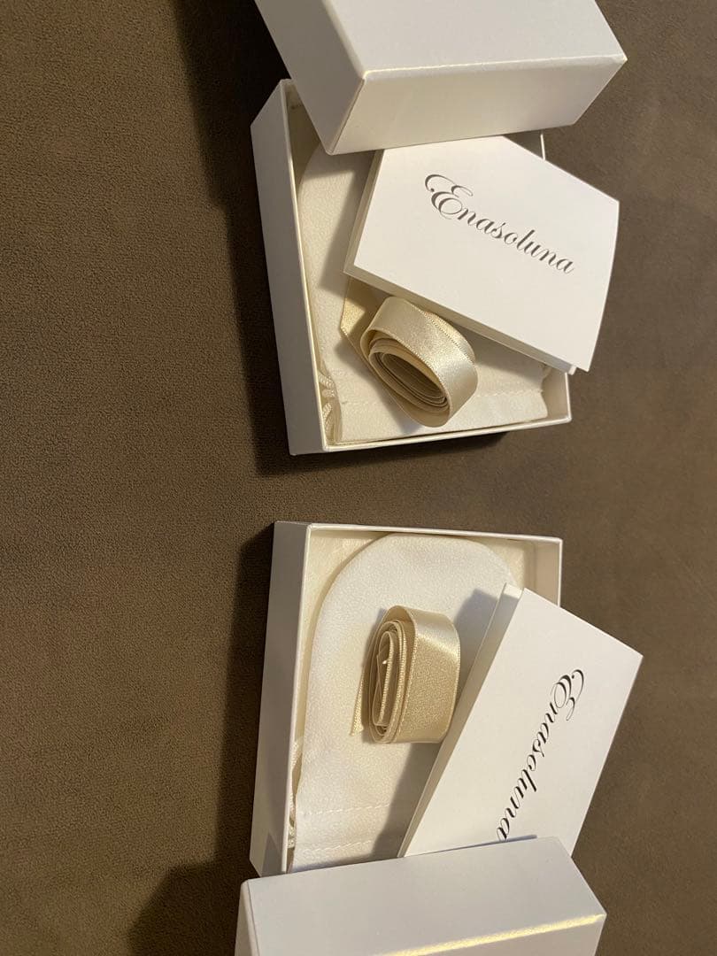 RIOさま専用 Enasoluna 一粒ストーン ピアス 2つセット - メルカリ