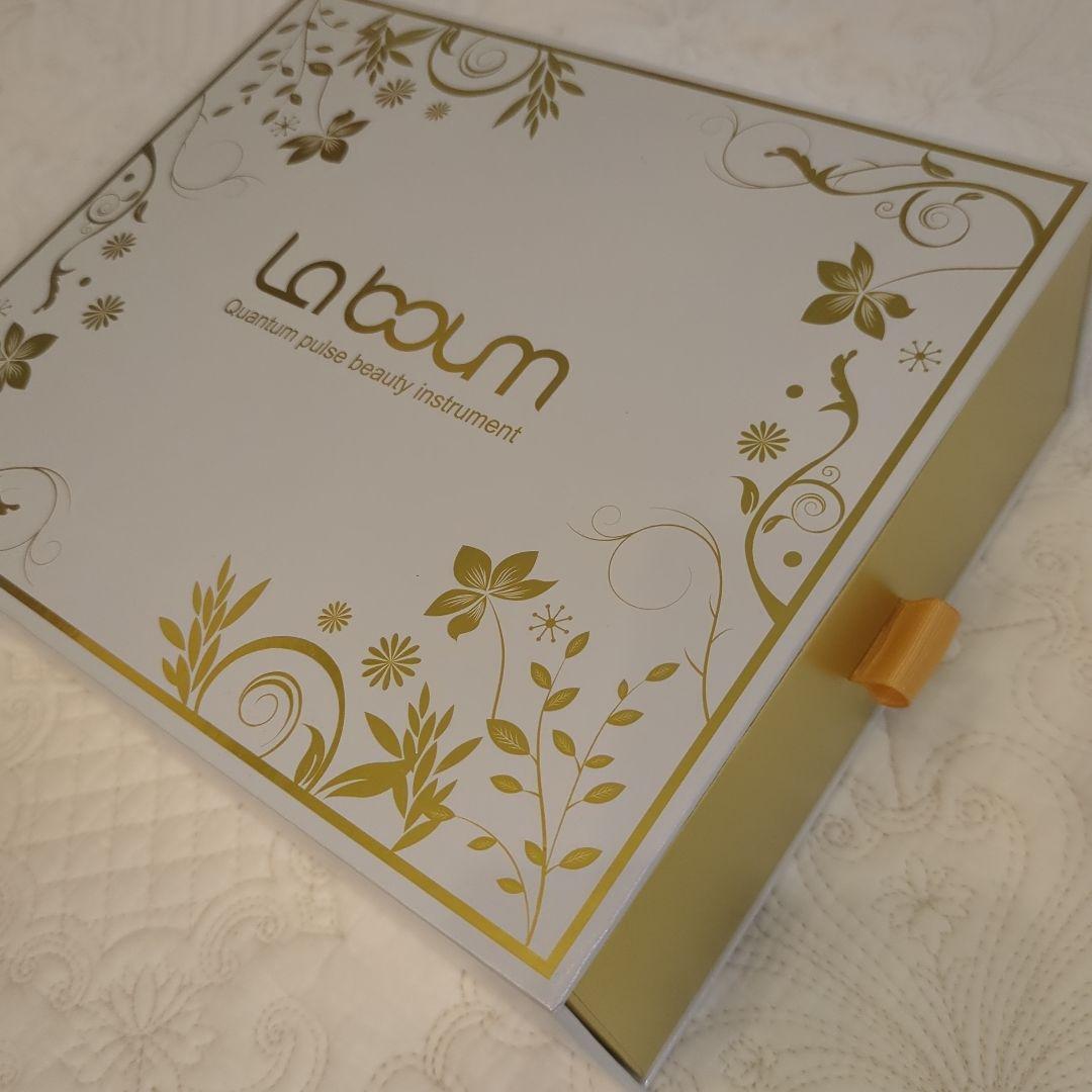 お買い得！IKKOプロデュース La boum 美顔器 セット 充電器付き - メルカリ