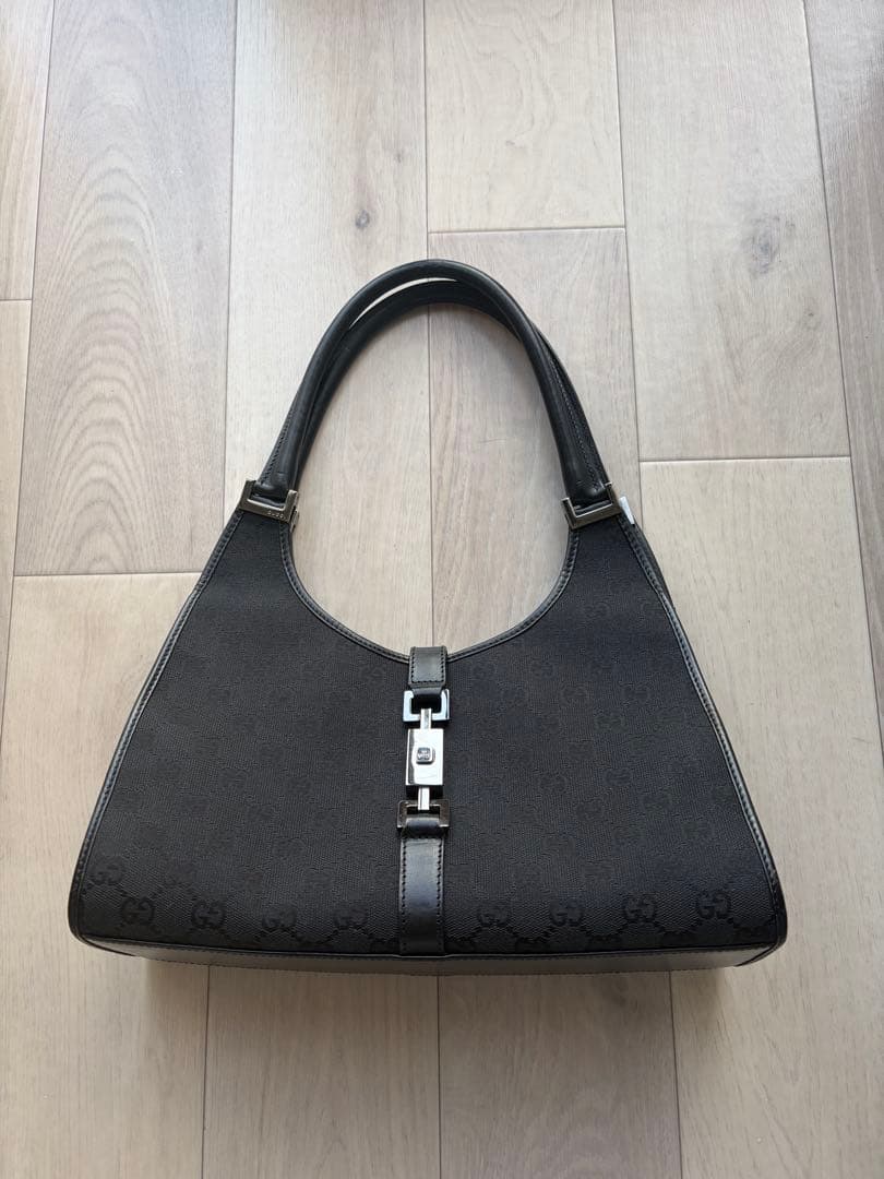 GUCCI グッチ　ショルダーバッグ　ジャッキー　ブラック　GG柄 GUCCI(グッチ) / ジャッキーセミショルダー//ハンドバッグ/キャンバス