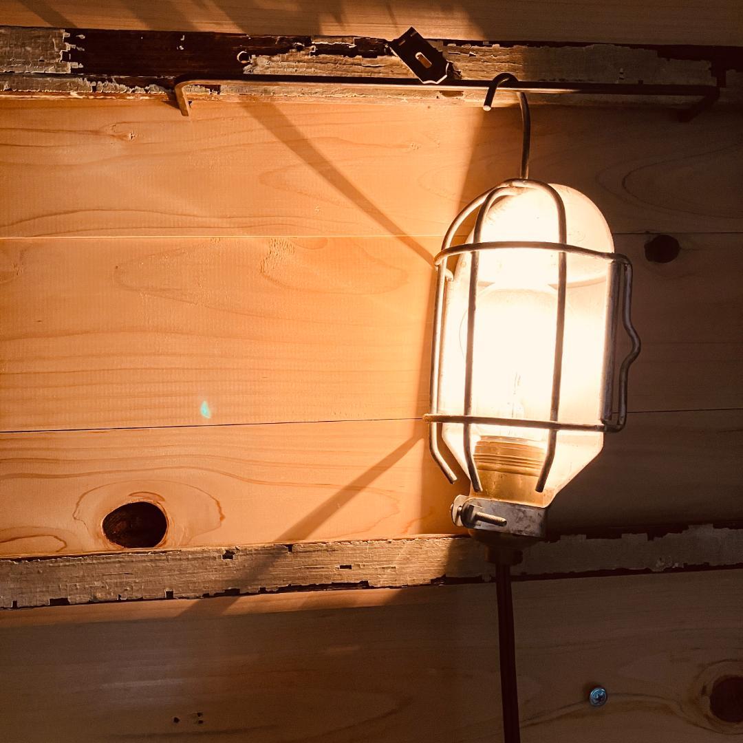 USAインダストリアルランプ／アメリカ／作業灯／vintage／Levitonの