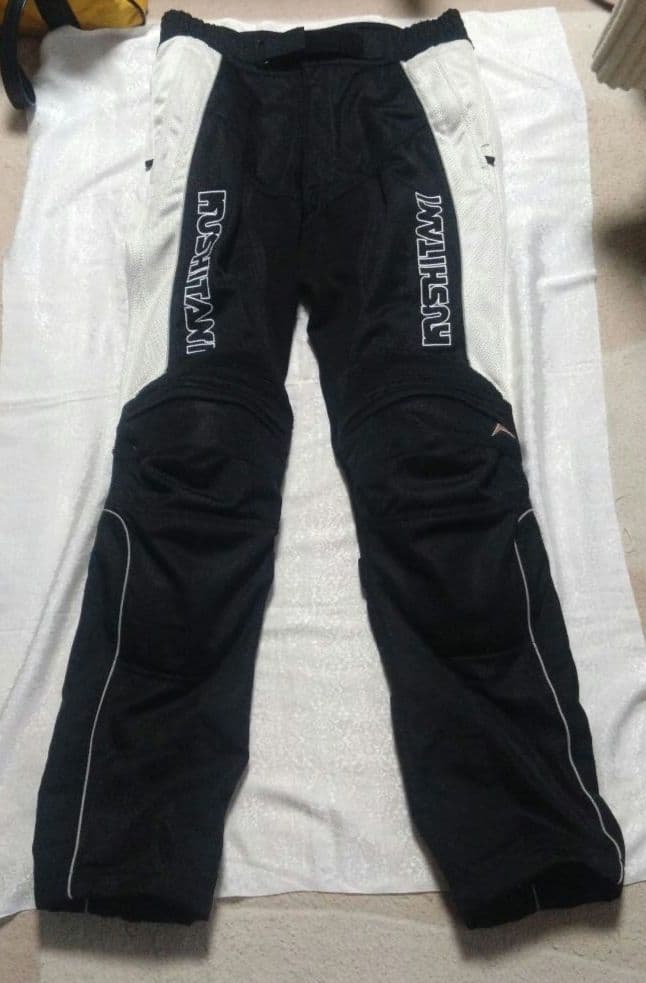 値下げ！ クシタニバイクパンツ　ハードサポーター付き 腰にもパット付きサイズLL クシタニバイクパンツ ハードサポーター付き 腰にもパット付き サイズ