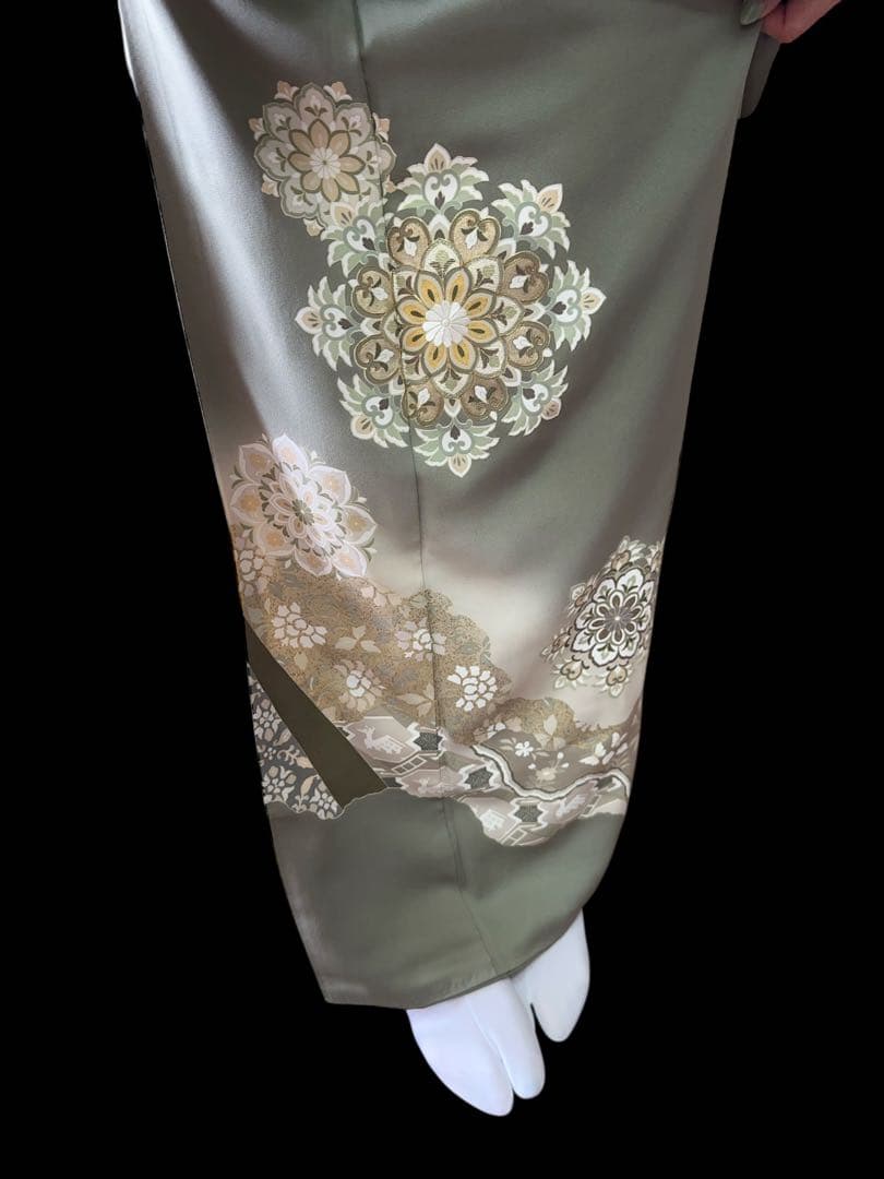 ゲリラセール！極逸品 正絹 縫い紋（刺繍紋）付き - メルカリ