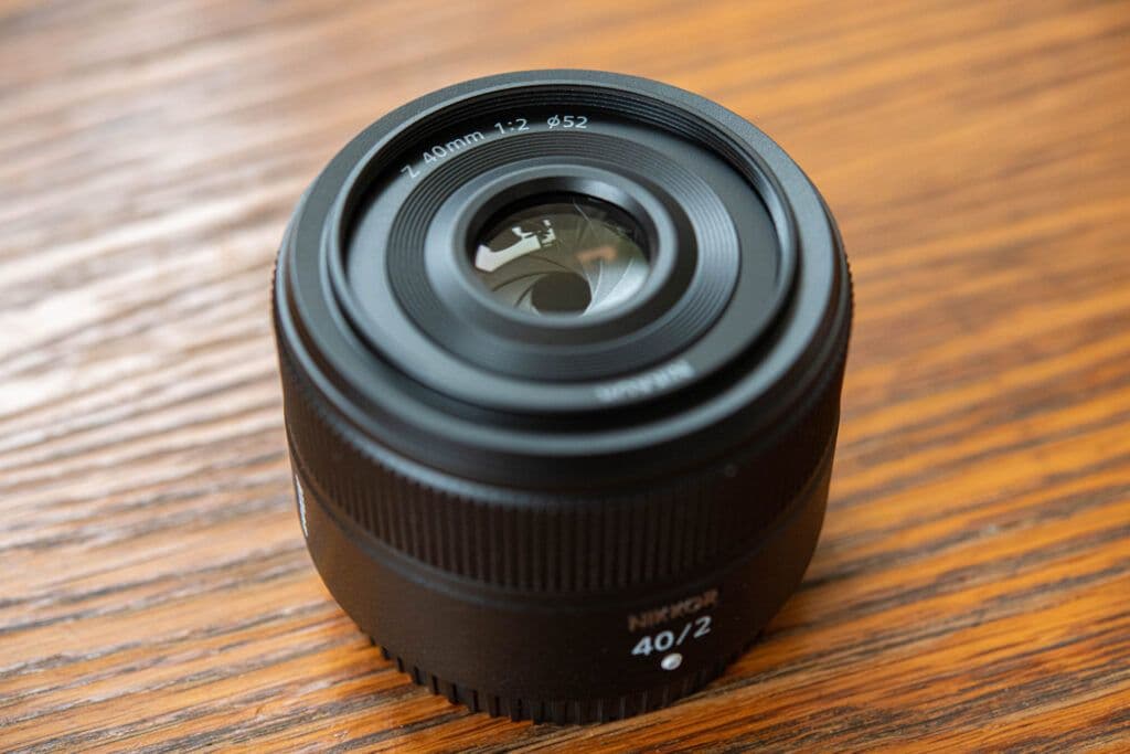 Nikon zマウント　単焦点レンズ 40mm f/2 ニコン Z マウントシステム」対応の小型・軽量単焦点レンズ「NIKKOR Z